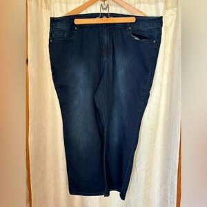 Avenue Women’s Straight Leg Jeans